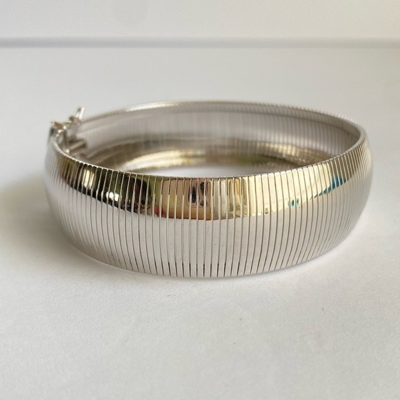 Bellezza Italy Omega Bracelet Itaor Wide Cleopatra Flex Cuff Silver Tone Metal - Picture 5 of 12